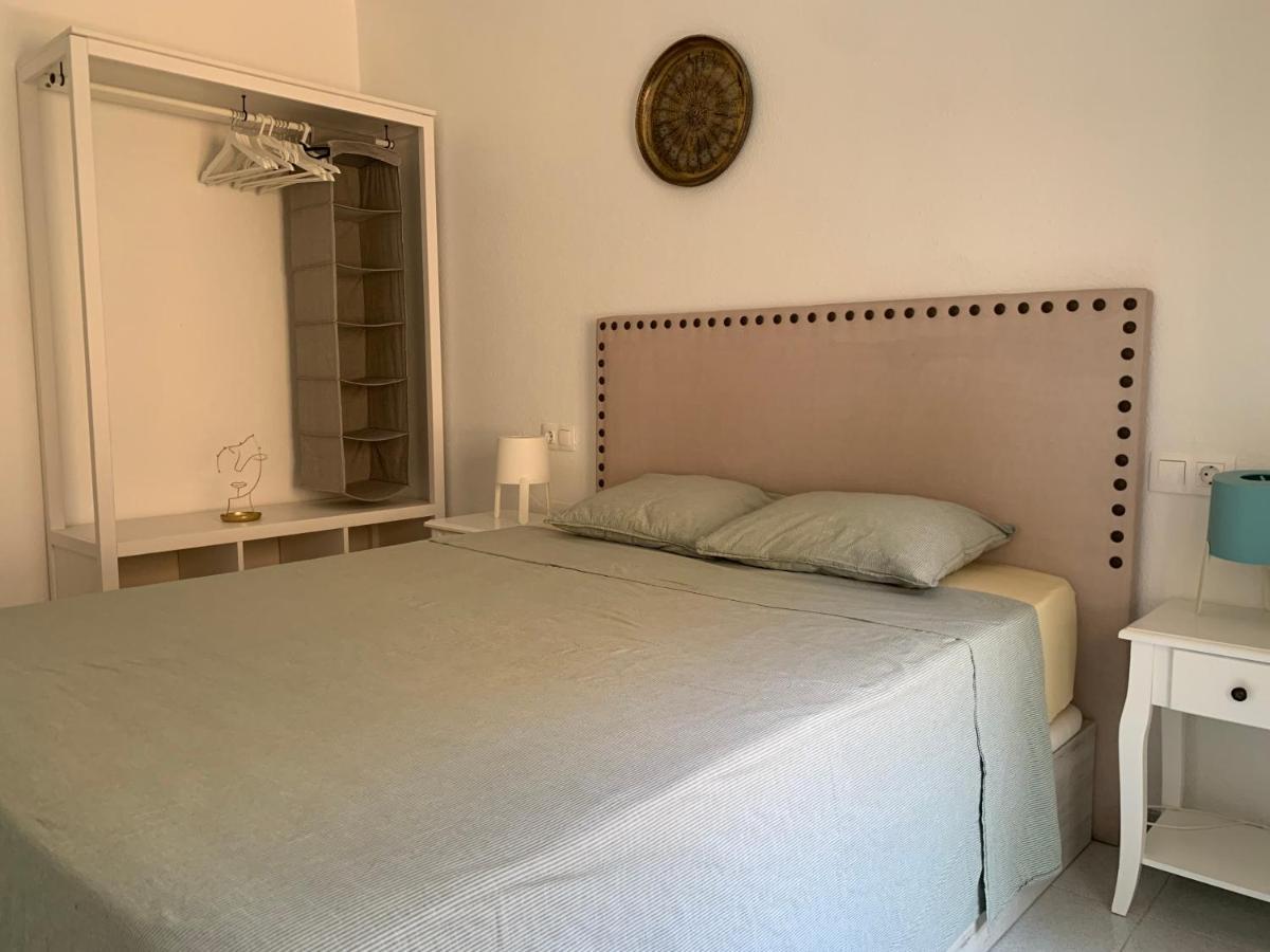 Schoene Wohnung In Zentrum Von Torrevieja Kültér fotó