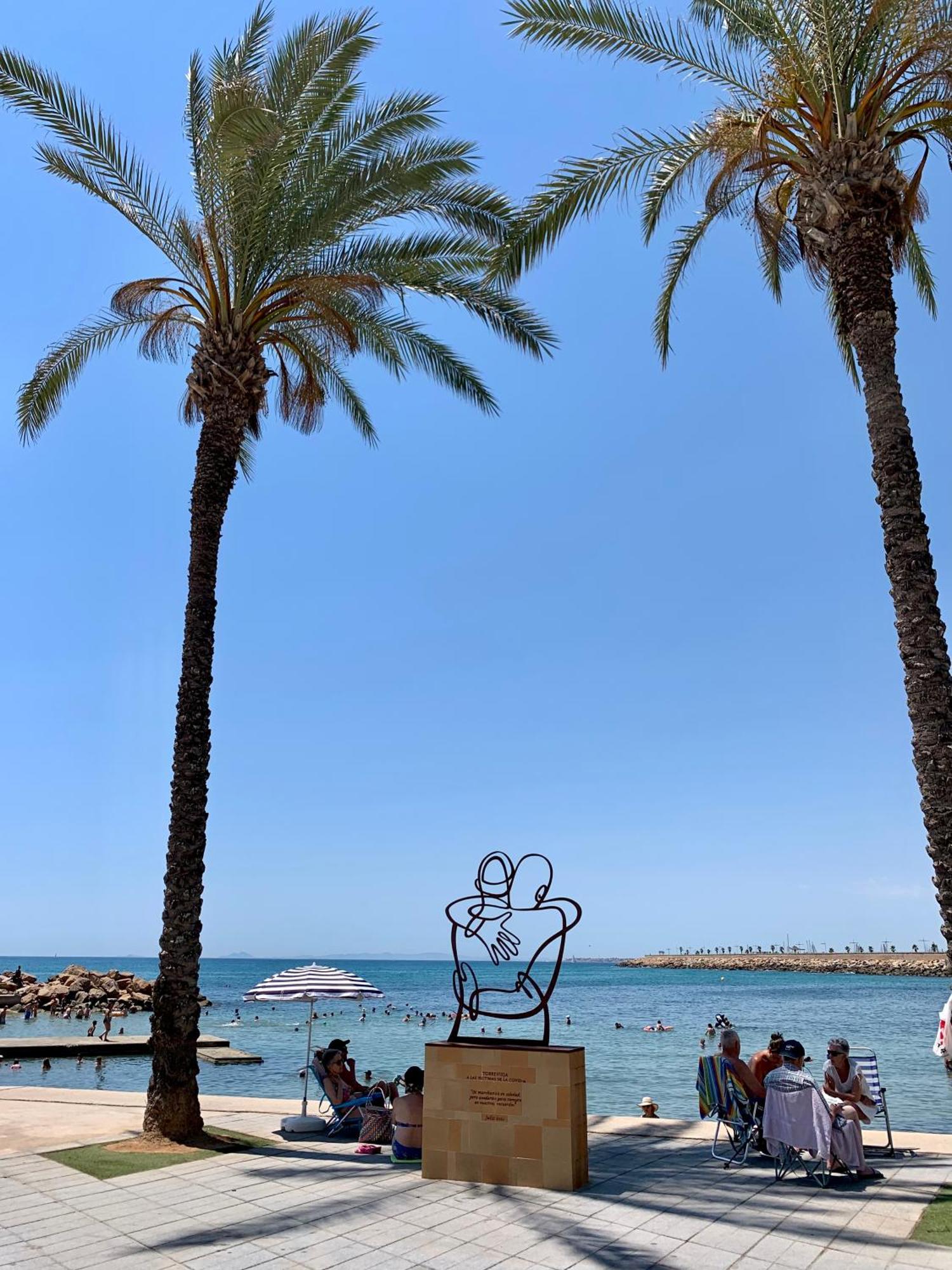 Schoene Wohnung In Zentrum Von Torrevieja Kültér fotó