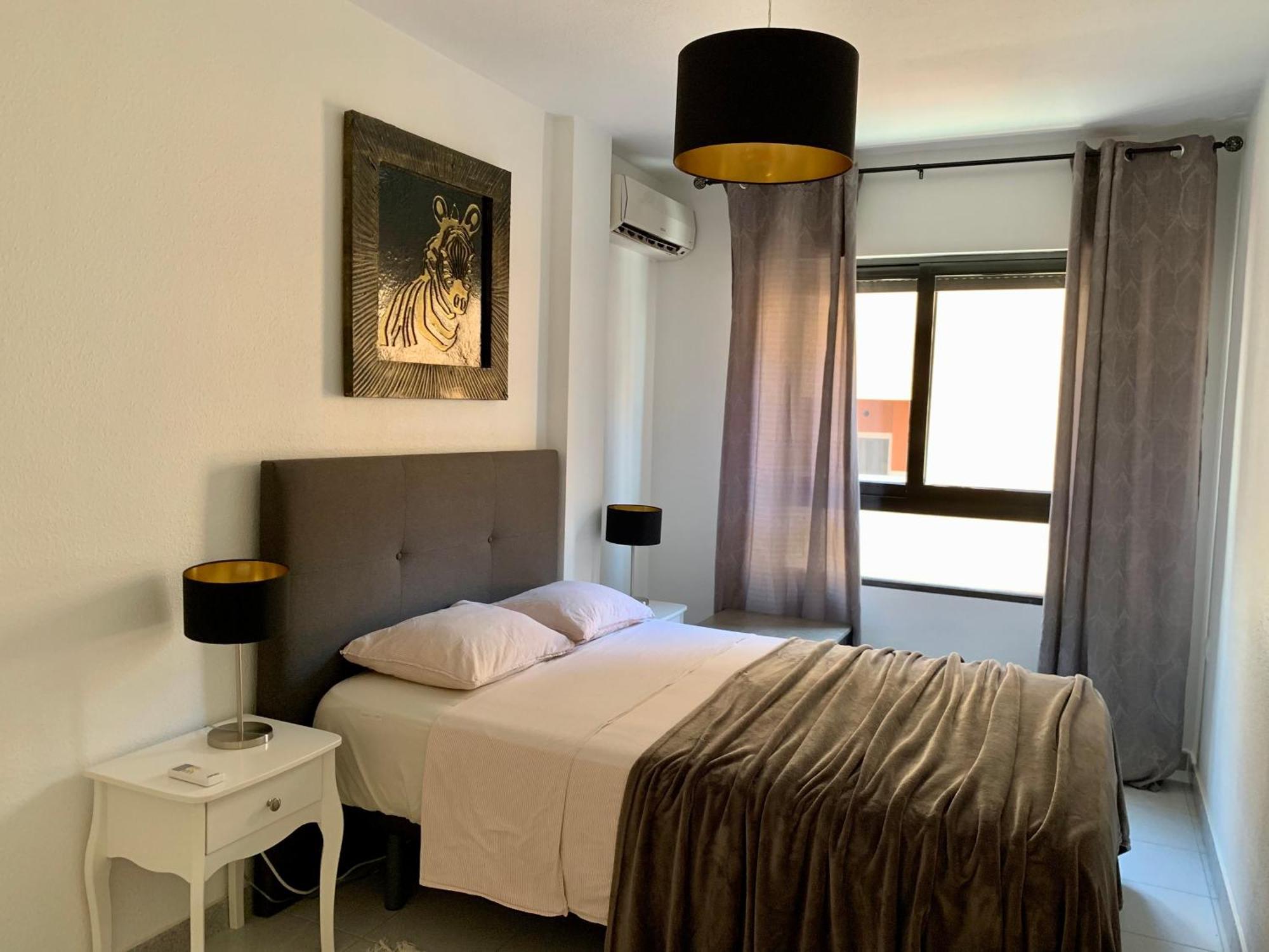 Schoene Wohnung In Zentrum Von Torrevieja Kültér fotó
